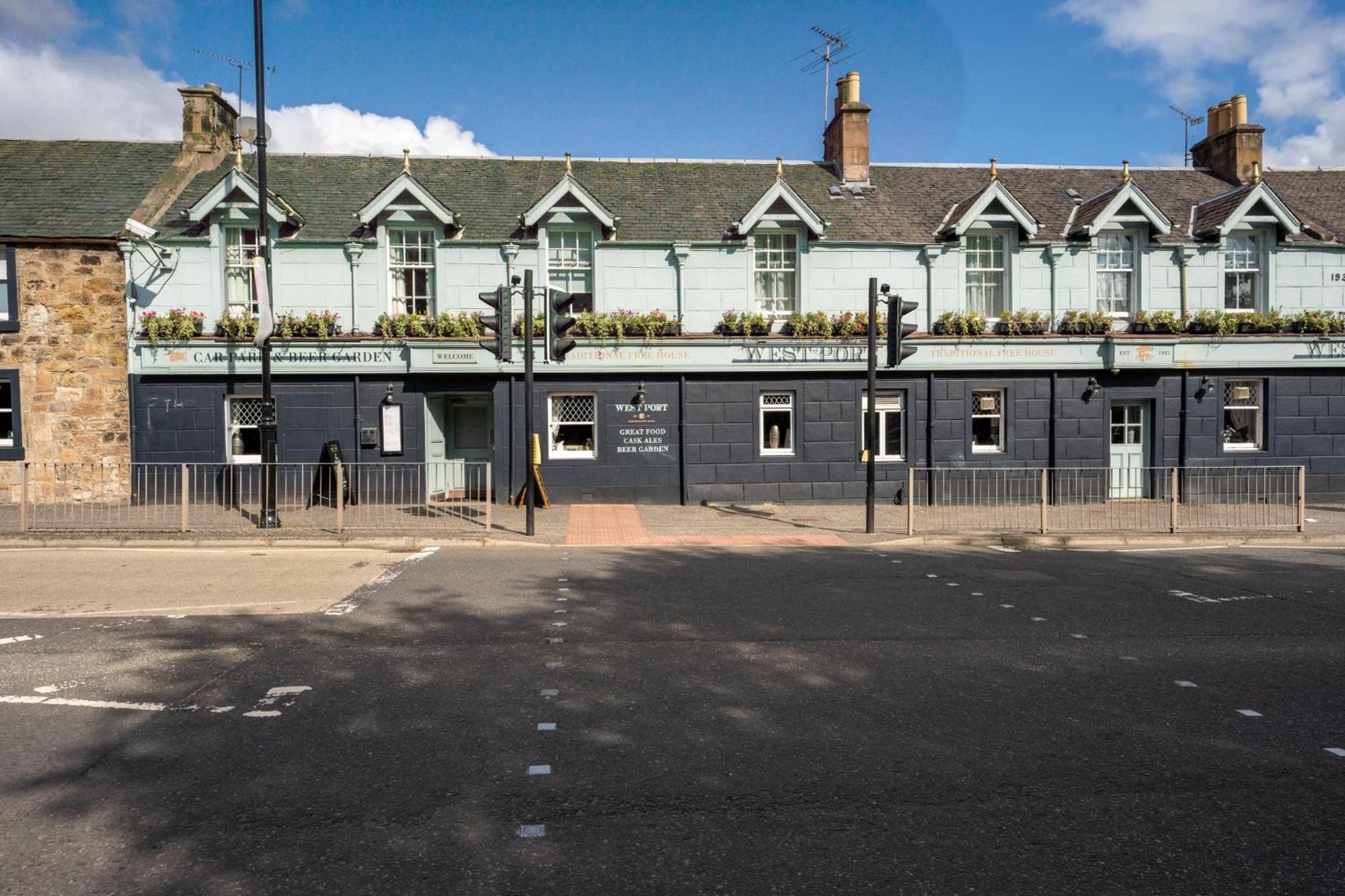 West Port Hotel Linlithgow Extérieur photo